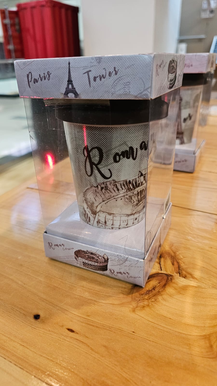 Mug Vintage con Diseño Único y Tapa de Silicona – Estilo y Funcionalidad en Cada Sorbo