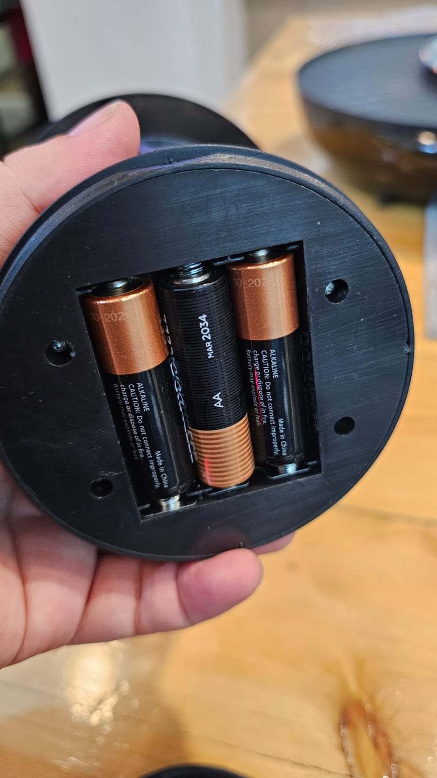 Lámpara Retro portátil con Luz LED – Estilo Clásico y Funcionalidad en Cualquier Espacio