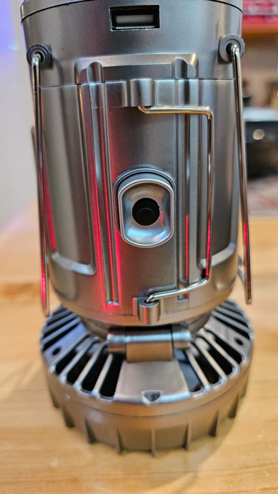 Lámpara Retro Solar con Ventilador – Iluminación y Frescura con Estilo Vintage