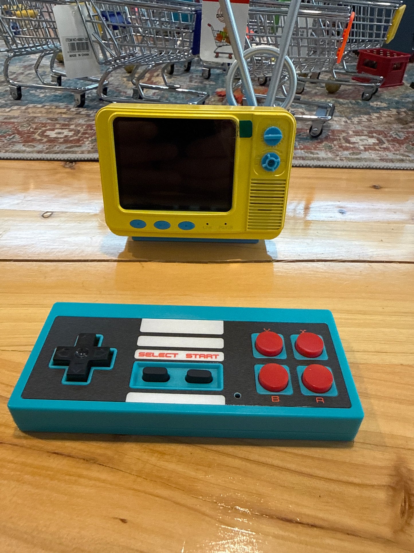 Mini TV Retrogaming con Control