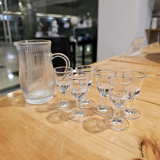 Set de 6 Vasos de Shot con Mini Vertedor – Precisión y Diversión en Cada Trago